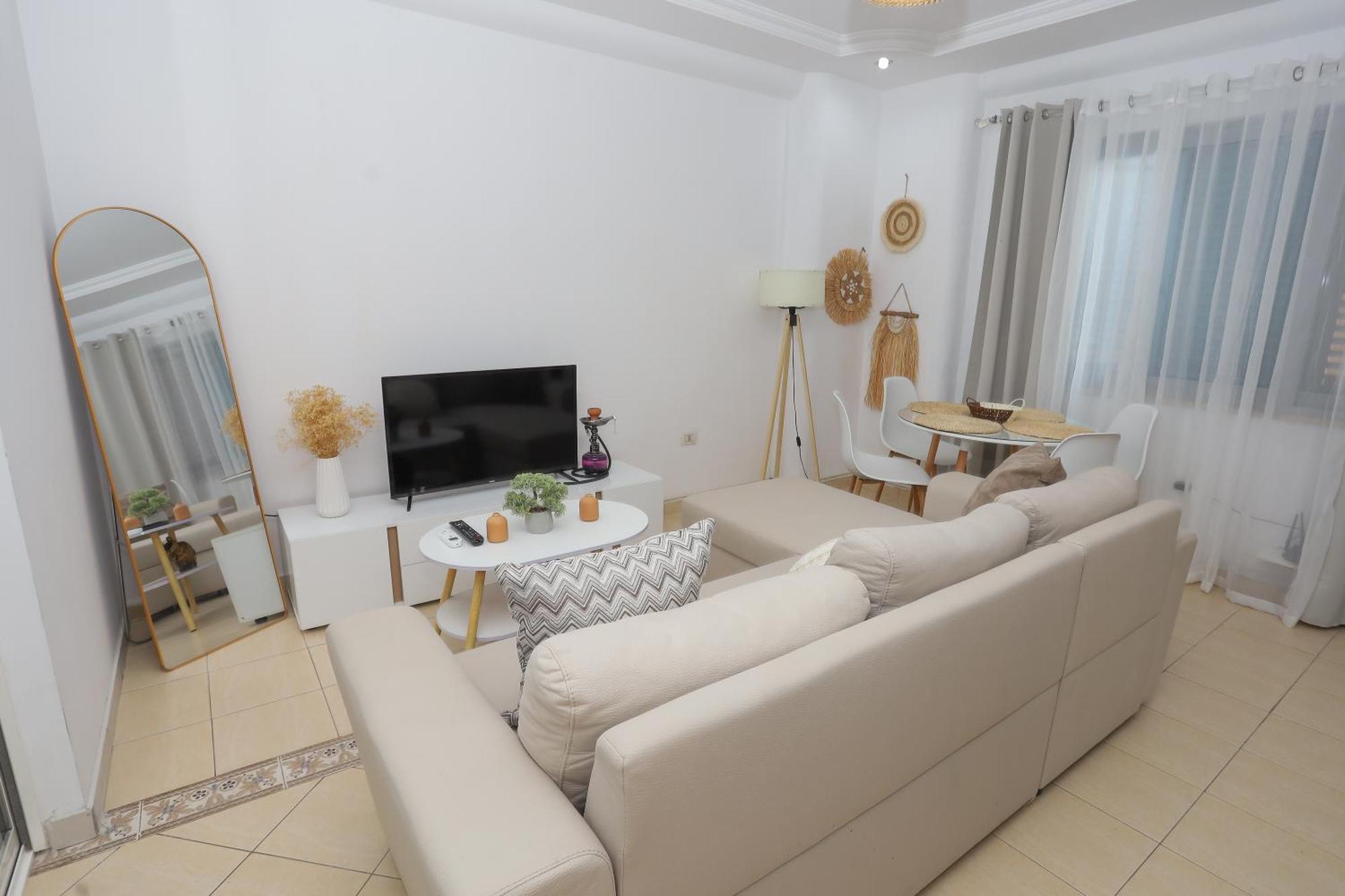 New Bazar Selvia Apartment Tirana